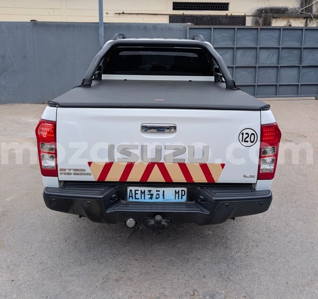Big with watermark isuzu d max maputo maputo 40031