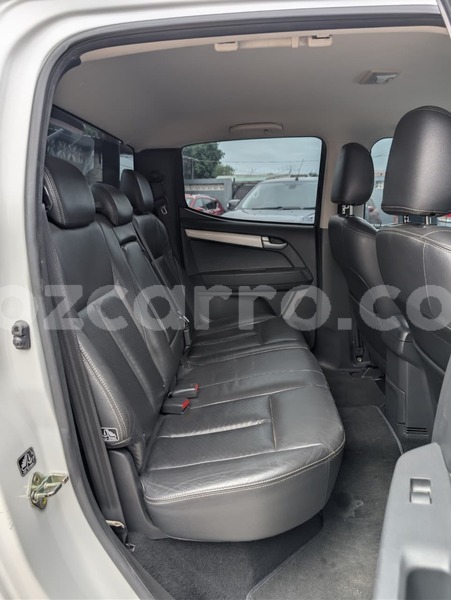 Big with watermark isuzu d max maputo maputo 40031