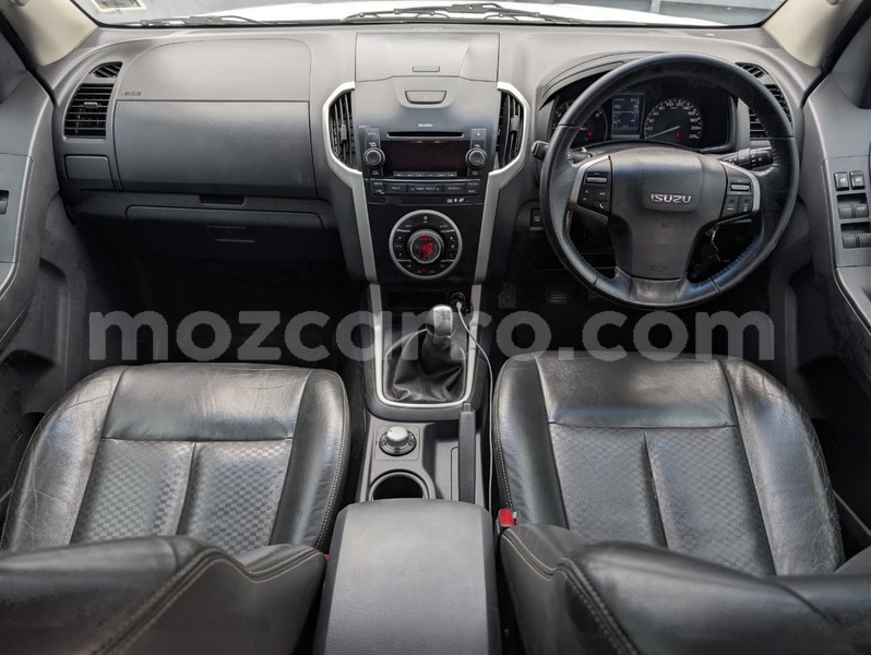 Big with watermark isuzu d max maputo maputo 40031