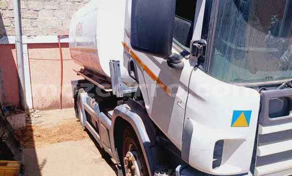 Buy Used Scania R420 White Truck in Maputo in Maputo Buy Used Scania R420 White Truck in Maputo in Maputo