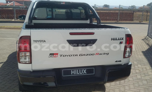 Buy Used Toyota Hilux White Car in Maputo in Maputo Buy Used Toyota Hilux White Car in Maputo in Maputo