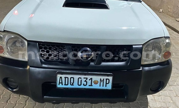Buy Used Nissan Hardbody White Car in Maputo in Maputo Buy Used Nissan Hardbody White Car in Maputo in Maputo
