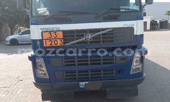Comprar Usado Volvo F4 Azul Caminhão em Maputo em Maputo Comprar Usado Volvo F4 Azul Caminhão em Maputo em Maputo