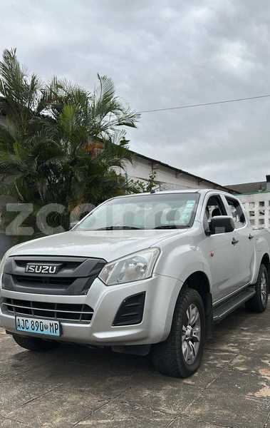 Big with watermark isuzu d max maputo maputo 40042