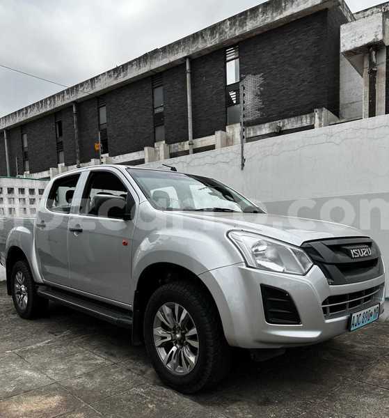 Big with watermark isuzu d max maputo maputo 40042
