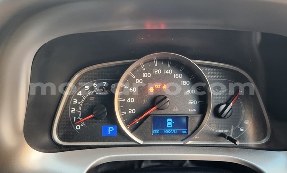 Nunua Ilio tumika Toyota RAV4 Nyeupe Gari ndani ya Maputo nchini Maputo Nunua Ilio tumika Toyota RAV4 Nyeupe Gari ndani ya Maputo nchini Maputo