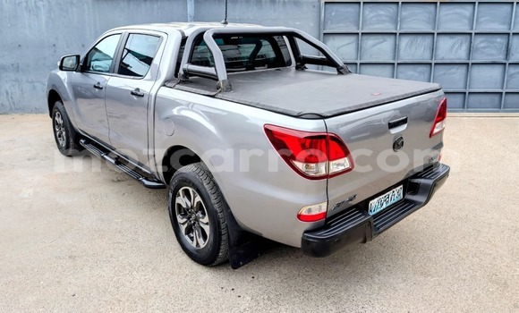 Buy Used Mazda BT-50 Blue Car in Maputo in Maputo Buy Used Mazda BT-50 Blue Car in Maputo in Maputo