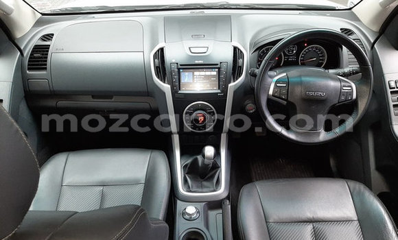 Tenga Tsaru Isuzu KB Chena Mota in Maputo in Maputo Tenga Tsaru Isuzu KB Chena Mota in Maputo in Maputo