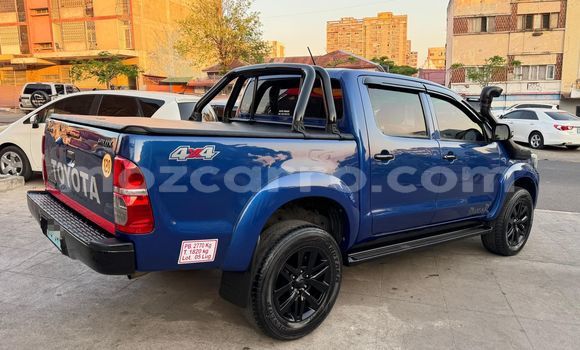 Buy Used Toyota Hilux Blue Car in Maputo in Maputo Buy Used Toyota Hilux Blue Car in Maputo in Maputo