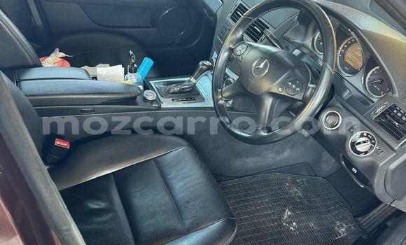 Nunua Ilio tumika Mercedes-Benz C250 coupe Nyeusi Gari ndani ya Maputo nchini Maputo Nunua Ilio tumika Mercedes-Benz C250 coupe Nyeusi Gari ndani ya Maputo nchini Maputo