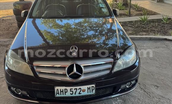 Nunua Ilio tumika Mercedes-Benz C250 coupe Nyeusi Gari ndani ya Maputo nchini Maputo Nunua Ilio tumika Mercedes-Benz C250 coupe Nyeusi Gari ndani ya Maputo nchini Maputo