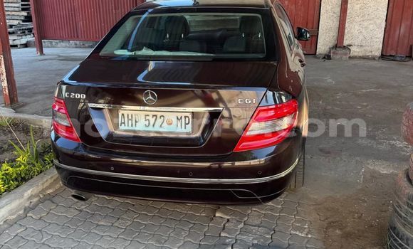 Nunua Ilio tumika Mercedes-Benz C250 coupe Nyeusi Gari ndani ya Maputo nchini Maputo Nunua Ilio tumika Mercedes-Benz C250 coupe Nyeusi Gari ndani ya Maputo nchini Maputo