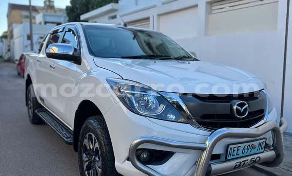 Nunua Ilio tumika Mazda BT-50 Nyeupe Gari ndani ya Maputo nchini Maputo Nunua Ilio tumika Mazda BT-50 Nyeupe Gari ndani ya Maputo nchini Maputo