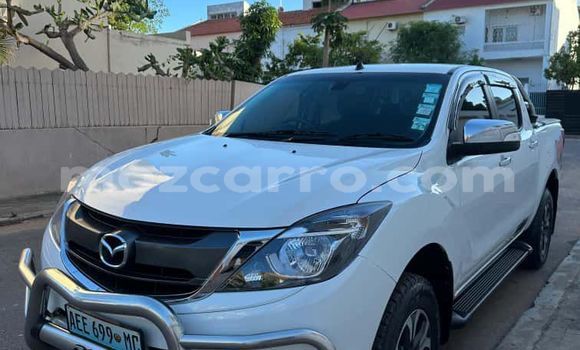 Nunua Ilio tumika Mazda BT-50 Nyeupe Gari ndani ya Maputo nchini Maputo Nunua Ilio tumika Mazda BT-50 Nyeupe Gari ndani ya Maputo nchini Maputo