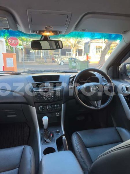 Big with watermark mazda bt 50 maputo maputo 40055