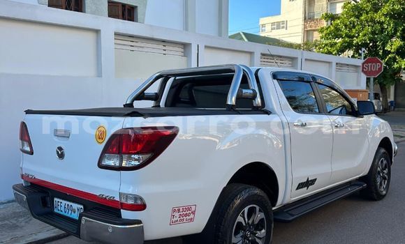 Nunua Ilio tumika Mazda BT-50 Nyeupe Gari ndani ya Maputo nchini Maputo Nunua Ilio tumika Mazda BT-50 Nyeupe Gari ndani ya Maputo nchini Maputo