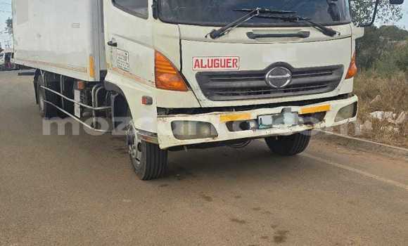 Tenga Tsaru Toyota 4Runner Chena Mota in Maputo in Maputo