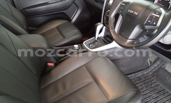 Buy Used Isuzu KB Silver Car in Maputo in Maputo Buy Used Isuzu KB Silver Car in Maputo in Maputo