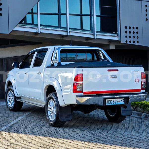 Big with watermark toyota hilux maputo maputo 40064