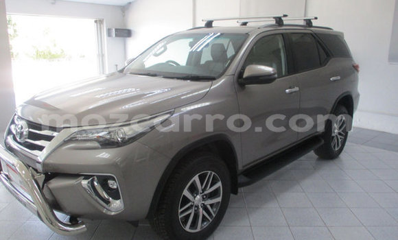 Buy Used Toyota Fortuner Silver Car in Maputo in Maputo Buy Used Toyota Fortuner Silver Car in Maputo in Maputo