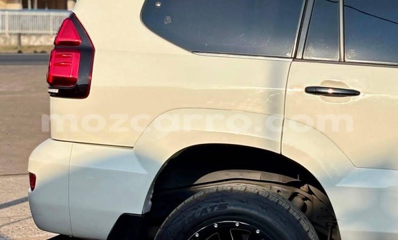 Comprar Usado Toyota Land Cruiser Prado Branco Carro em Maputo em Maputo Comprar Usado Toyota Land Cruiser Prado Branco Carro em Maputo em Maputo