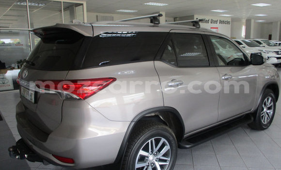 Buy Used Toyota Fortuner Silver Car in Maputo in Maputo Buy Used Toyota Fortuner Silver Car in Maputo in Maputo