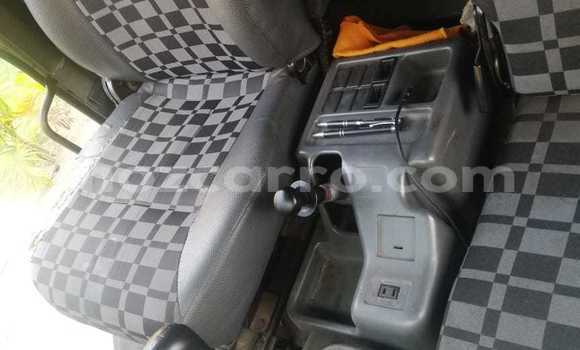 Comprar Usado Isuzu FTR 850 Branco Caminhão em Maputo em Maputo Comprar Usado Isuzu FTR 850 Branco Caminhão em Maputo em Maputo