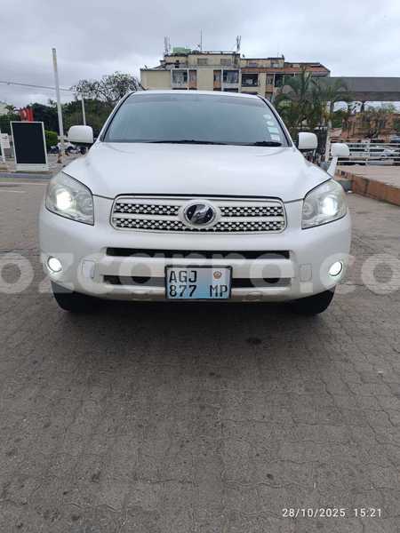 Big with watermark toyota rav4 manica manica 40073