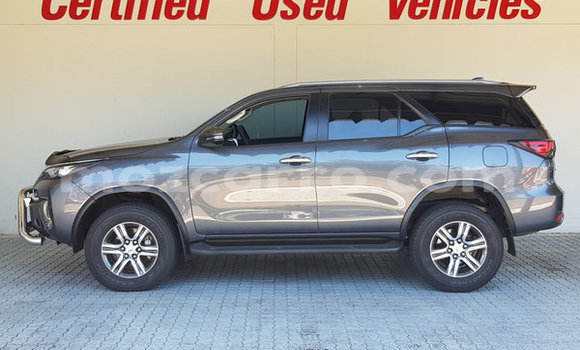 Nunua Ilio tumika Toyota Fortuner Nyingine Gari ndani ya Maputo nchini Maputo Nunua Ilio tumika Toyota Fortuner Nyingine Gari ndani ya Maputo nchini Maputo