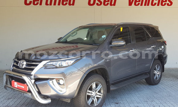 Nunua Ilio tumika Toyota Fortuner Nyingine Gari ndani ya Maputo nchini Maputo Nunua Ilio tumika Toyota Fortuner Nyingine Gari ndani ya Maputo nchini Maputo