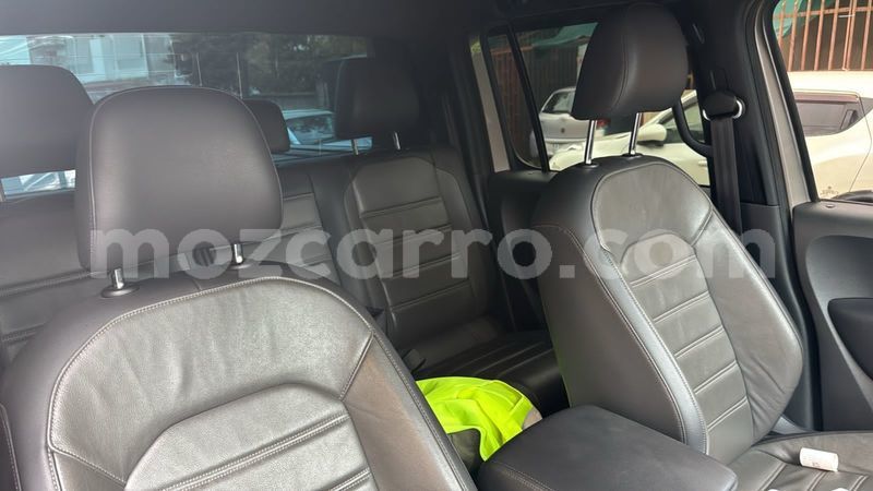 Big with watermark volkswagen amarok maputo maputo 40075