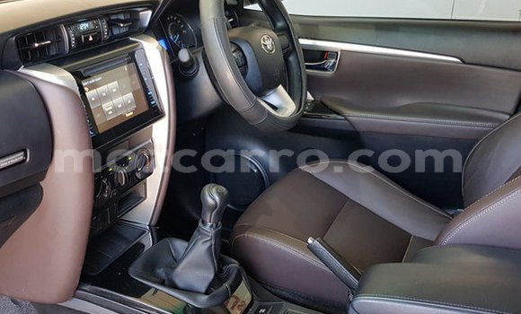Nunua Ilio tumika Toyota Fortuner Nyingine Gari ndani ya Maputo nchini Maputo Nunua Ilio tumika Toyota Fortuner Nyingine Gari ndani ya Maputo nchini Maputo