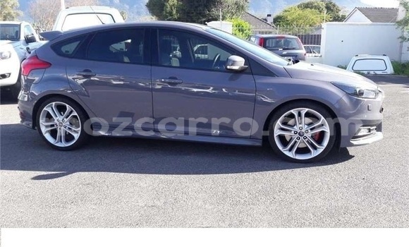 Comprar Usado Ford Focus ST De outros Carro em Maputo em Maputo Comprar Usado Ford Focus ST De outros Carro em Maputo em Maputo
