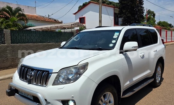 Nunua Ilio tumika Toyota Land Cruiser Prado Nyeupe Gari ndani ya Maputo nchini Maputo Nunua Ilio tumika Toyota Land Cruiser Prado Nyeupe Gari ndani ya Maputo nchini Maputo