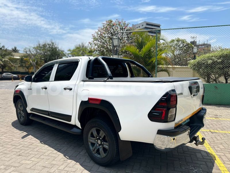 Big with watermark toyota hilux maputo maputo 40090