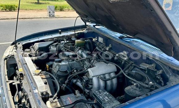 Nunua Ilio tumika Toyota Land Cruiser Prado Bluu Gari ndani ya Maputo nchini Maputo Nunua Ilio tumika Toyota Land Cruiser Prado Bluu Gari ndani ya Maputo nchini Maputo