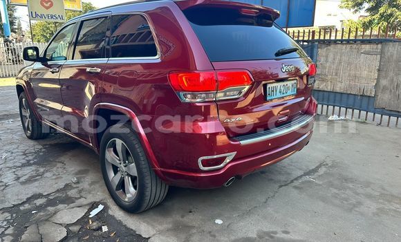 Nunua Ilio tumika Jeep Grand Cherokee Nyekundu Gari ndani ya Maputo nchini Maputo Nunua Ilio tumika Jeep Grand Cherokee Nyekundu Gari ndani ya Maputo nchini Maputo