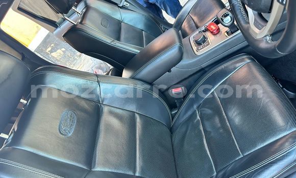 Nunua Ilio tumika Jeep Grand Cherokee Nyekundu Gari ndani ya Maputo nchini Maputo Nunua Ilio tumika Jeep Grand Cherokee Nyekundu Gari ndani ya Maputo nchini Maputo