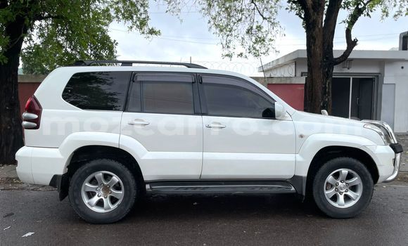 Nunua Ilio tumika Toyota Land Cruiser Prado Nyeupe Gari ndani ya Maputo nchini Maputo Nunua Ilio tumika Toyota Land Cruiser Prado Nyeupe Gari ndani ya Maputo nchini Maputo