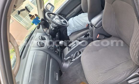 Nunua Ilio tumika Jeep Cherokee Other Gari ndani ya Maputo nchini Maputo Nunua Ilio tumika Jeep Cherokee Other Gari ndani ya Maputo nchini Maputo