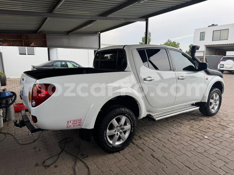 Big with watermark mitsubishi triton maputo maputo 40102
