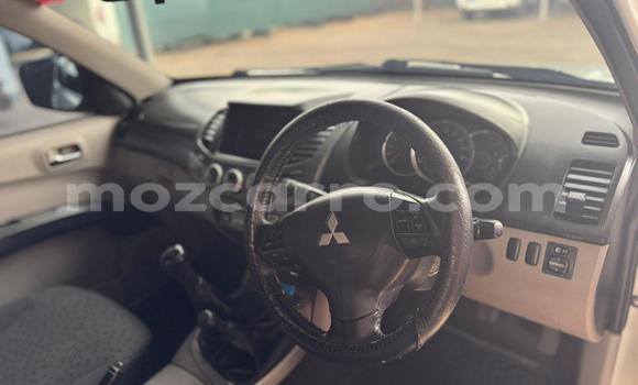 Nunua Ilio tumika Mitsubishi Triton Nyeupe Gari ndani ya Maputo nchini Maputo Nunua Ilio tumika Mitsubishi Triton Nyeupe Gari ndani ya Maputo nchini Maputo