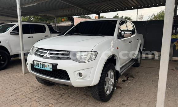Nunua Ilio tumika Mitsubishi Triton Nyeupe Gari ndani ya Maputo nchini Maputo Nunua Ilio tumika Mitsubishi Triton Nyeupe Gari ndani ya Maputo nchini Maputo