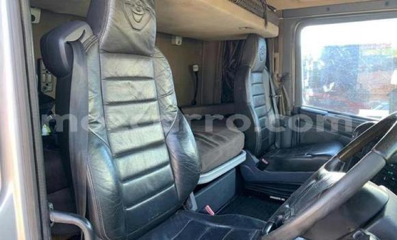Nunua Ilio tumika Scania R420 Fedha Lori ndani ya Maputo nchini Maputo Nunua Ilio tumika Scania R420 Fedha Lori ndani ya Maputo nchini Maputo