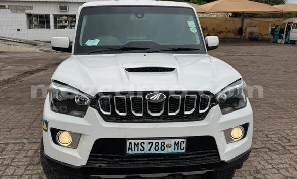 Nunua Ilio tumika Mahindra CL Nyeupe Gari ndani ya Maputo nchini Maputo Nunua Ilio tumika Mahindra CL Nyeupe Gari ndani ya Maputo nchini Maputo