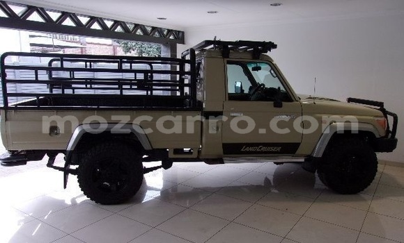 Nunua Ilio tumika Toyota Land Cruiser Nyeupe Gari ndani ya Maputo nchini Maputo Nunua Ilio tumika Toyota Land Cruiser Nyeupe Gari ndani ya Maputo nchini Maputo