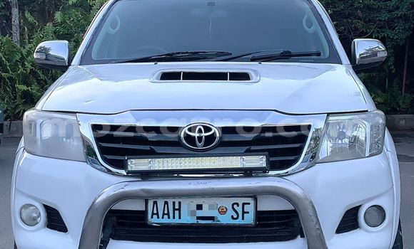 Tenga Tsaru Toyota Hilux Chena Mota in Maputo in Maputo Tenga Tsaru Toyota Hilux Chena Mota in Maputo in Maputo