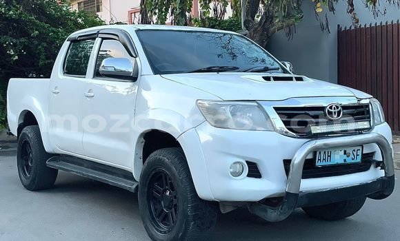 Tenga Tsaru Toyota Hilux Chena Mota in Maputo in Maputo Tenga Tsaru Toyota Hilux Chena Mota in Maputo in Maputo