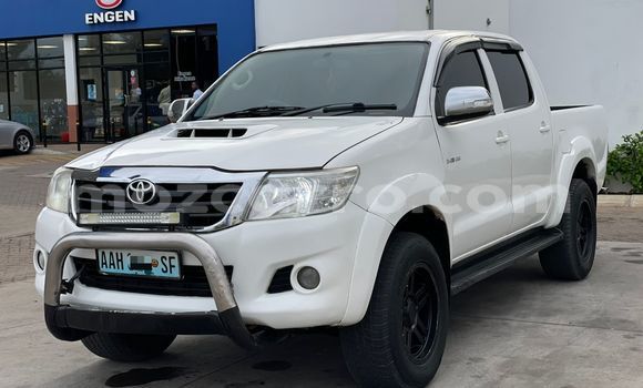 Tenga Tsaru Toyota Hilux Chena Mota in Maputo in Maputo Tenga Tsaru Toyota Hilux Chena Mota in Maputo in Maputo