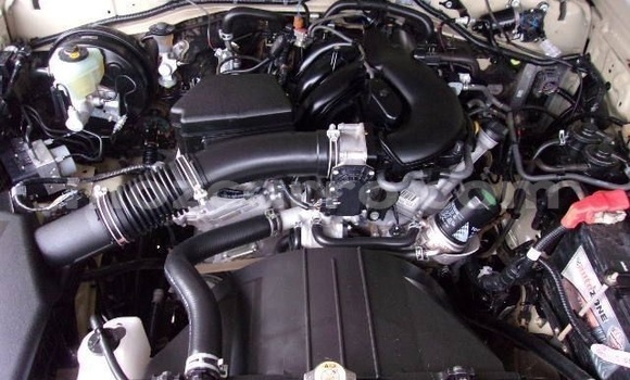 Nunua Ilio tumika Toyota Land Cruiser Nyeupe Gari ndani ya Maputo nchini Maputo Nunua Ilio tumika Toyota Land Cruiser Nyeupe Gari ndani ya Maputo nchini Maputo